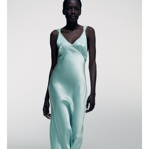 Zara Dresses & Skirts - 🔥ZARA EMBROIDERED SILK DRESS 🔥